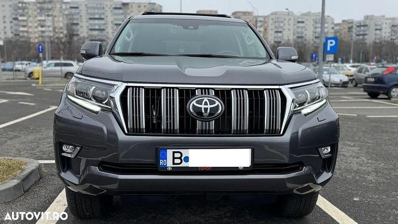 Second-hand Toyota Land Cruiser Executive 204 CP (150 kW) 2022 Culoaregri Berlinǎ