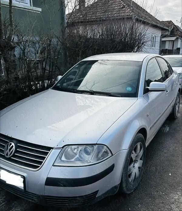 Second-hand VW Passat 180 CP (132 kW) 2003 Gri Berlinǎ