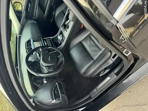 Second-hand Jaguar XF 270 CP (198 kW) 2016