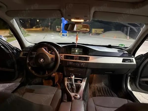 Second-hand BMW 320 163 CP (119 kW) 2007 Berlinǎ