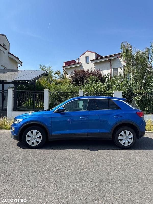 Albastru Utilizat 2018 VW T-Roc SUV | 12.500 EUR (Preț bun) - Imagine 1/4