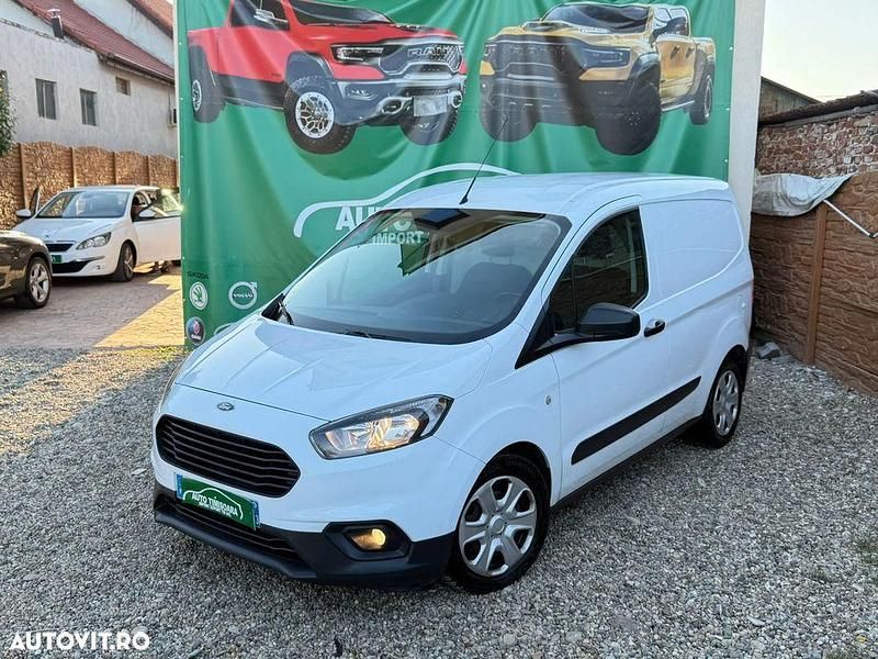 Culoarealb Utilizat 2020 Ford Tourneo Courier Monovolum | 5.499 EUR - Imagine 1/4