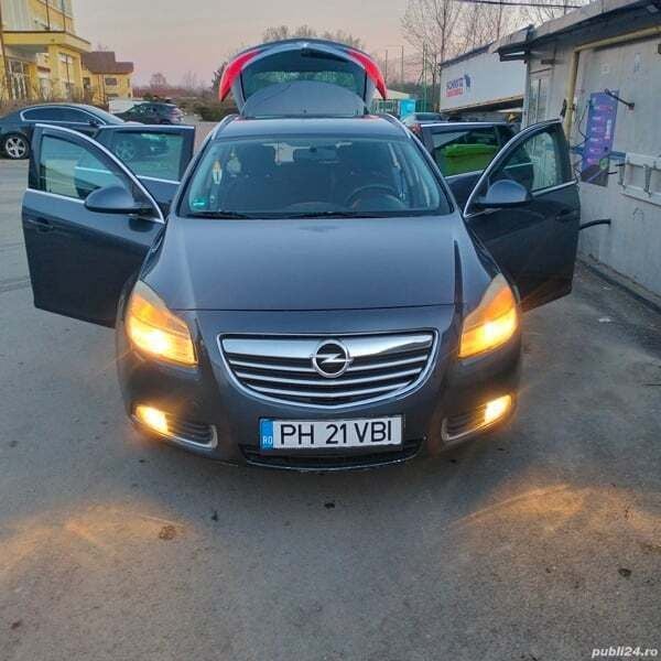 Second-hand Opel Insignia 131 CP (96 kW) 2009 Berlinǎ