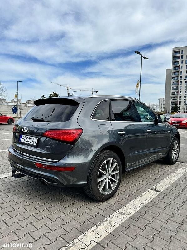 Second-hand Audi Q5 Comfort 258 CP (189 kW) 2016 Culoaregri SUV
