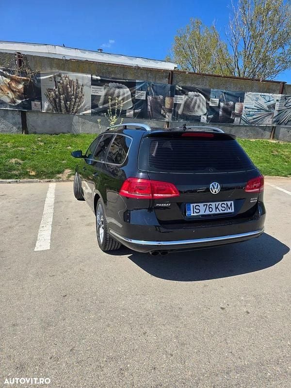 Negru Utilizat 2014 VW Passat Comfortline Break | 7.300 EUR (Preț OK) - Imagine 1/4