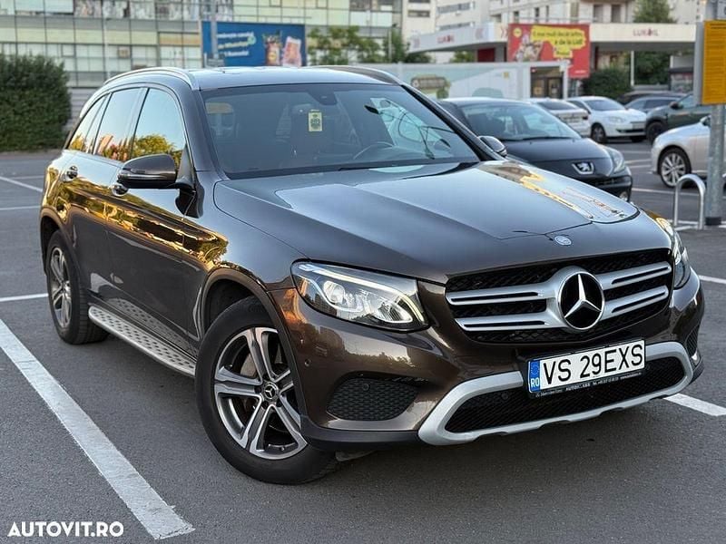 Culoaremaro Utilizat 2016 Mercedes GLC250 SUV | 18.500 EUR (Super Preț) - Imagine 1/4