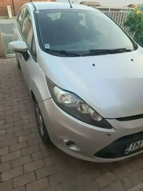 Utilizat 2012 Ford Fiesta Hatchback | 4.450 EUR (Preț OK) - Imagine 1/4