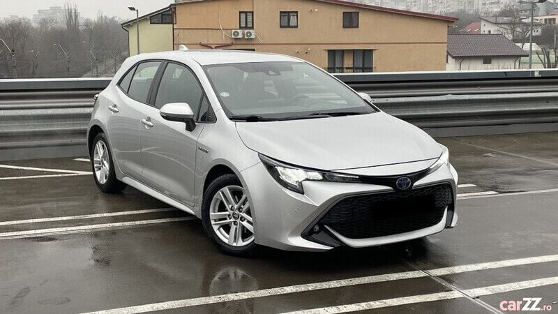 Gri Utilizat 2021 Toyota Corolla Hatchback | 14.998 EUR (Super Preț) - Imagine 1/4