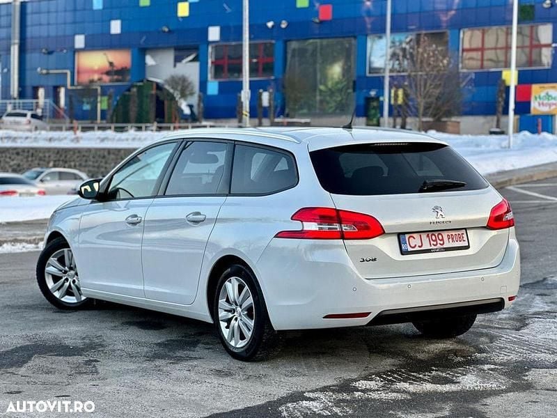 Second-hand Peugeot 308 Allure 120 CP (88 kW) 2017 Culoarealb Break