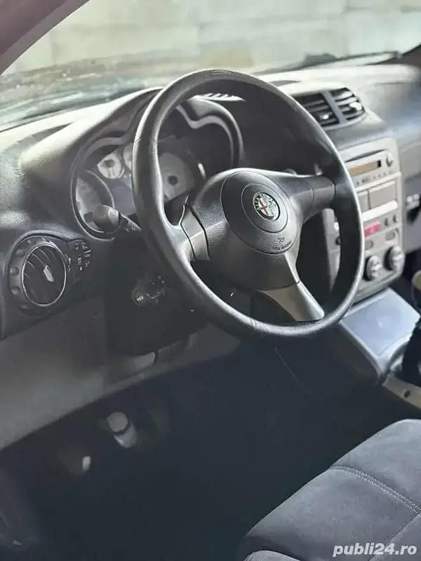 Utilizat 2010 Alfa Romeo GT Coupe | 3.000 EUR - Imagine 1/4