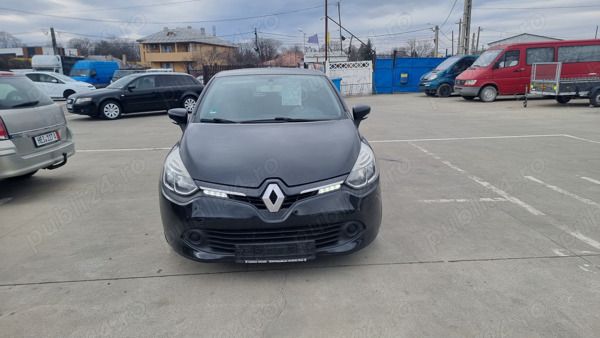 Utilizat 2013 Renault Clio GrandTour Break | 4.300 EUR (Super Preț) - Imagine 1/4