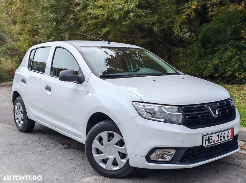 Second-hand Dacia Sandero Ambiance 90 CP (66 kW) 2017 Culoarealb