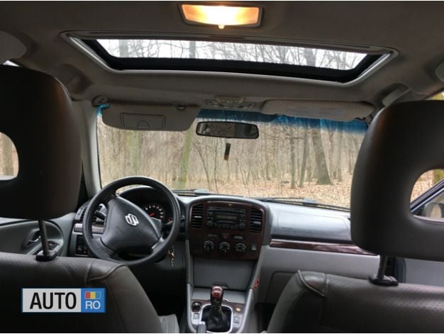 Second-hand Suzuki Grand Vitara 100 CP (73 kW) 2006 Verde SUV