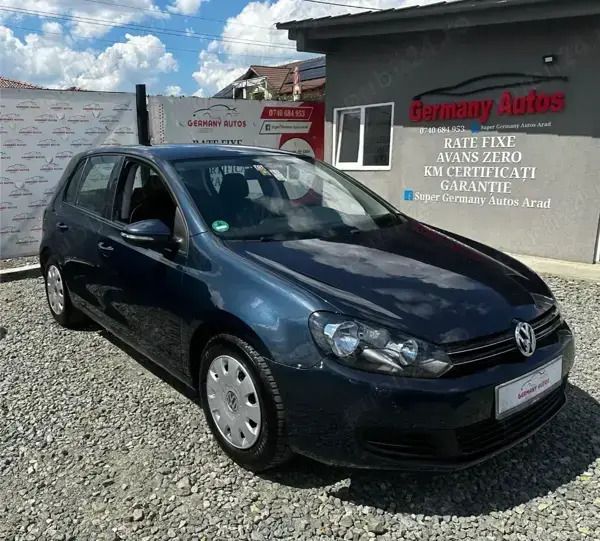 Albastru Utilizat 2010 VW Golf VI Comfortline | 6.600 EUR (Puțin scump) - Imagine 1/4