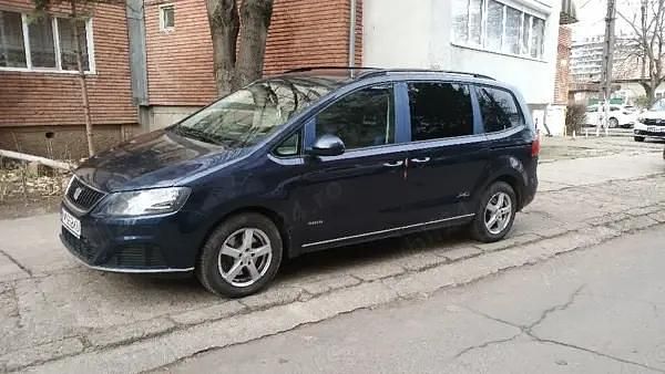 Albastru Second-hand 2013 Seat Alhambra Monovolum | 7.500 EUR (Preț OK) - Imagine 1/4