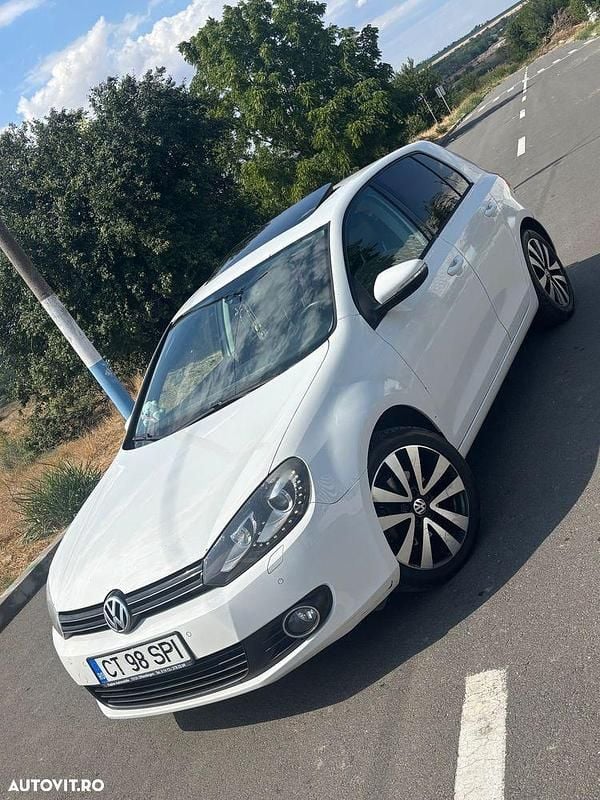 Culoarealb Utilizat 2011 VW Golf VI Comfortline | 6.700 EUR (Puțin scump) - Imagine 1/4