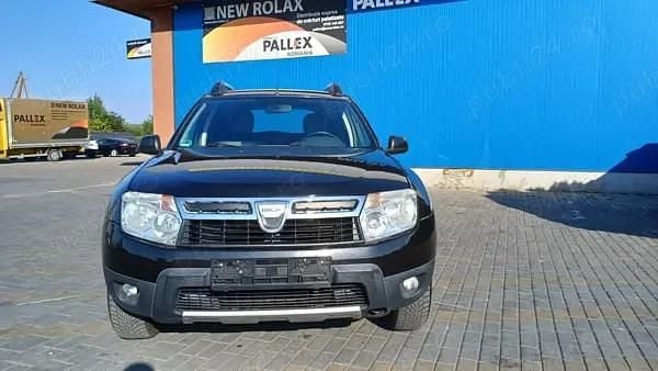 Culoarenegru Utilizat 2011 Dacia Duster Prestige SUV | 5.490 EUR (Preț OK) - Imagine 1/4