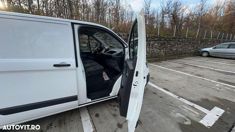 Second-hand Ford Transit Custom 125 CP (91 kW) 2014 Culoarealb Break
