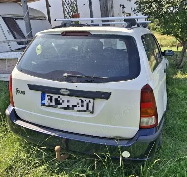 Alb Utilizat 2001 Ford Focus Break | 700 EUR (Preț OK) - Imagine 1/4