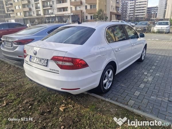 Second-hand Skoda Superb 170 CP (125 kW) 2014 Alb