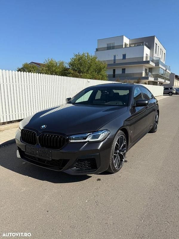 Culoaregri Utilizat 2021 BMW 545e Sport Line Berlinǎ | 39.800 EUR (Preț OK) - Imagine 1/4