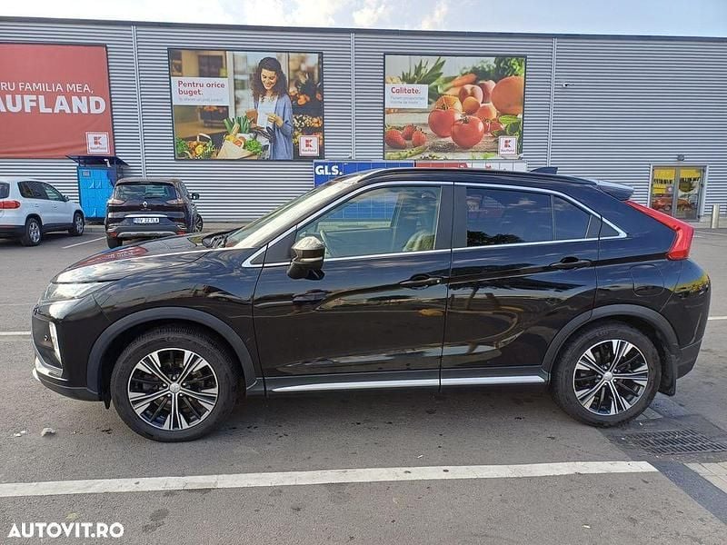 Culoarenegru Utilizat 2019 Mitsubishi Eclipse Cross Instyle SUV | 16.500 EUR (Preț OK) - Imagine 1/4