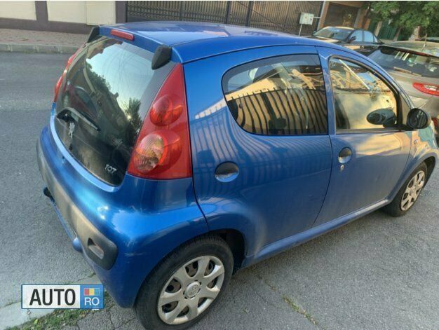 Albastru Utilizat 2011 Peugeot 107 Hatchback | 3.200 EUR - Imagine 1/4
