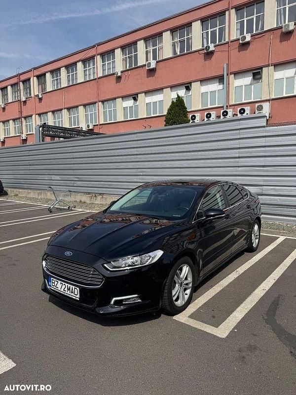 Culoarenegru Utilizat 2019 Ford Mondeo Titanium Berlinǎ | 12.600 EUR (Preț OK) - Imagine 1/4