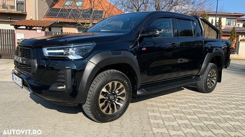 Culoarenegru Nouă 2024 Toyota HiLux Sport Pickup | 56.900 EUR (Scump) - Imagine 1/4
