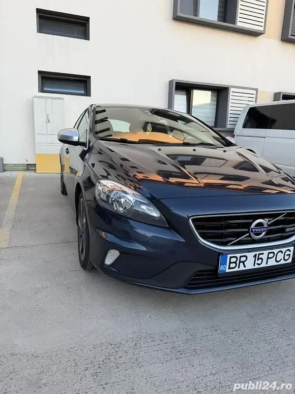 Utilizat 2014 Volvo V40 R-Design Break | 7.500 EUR (Preț OK) - Imagine 1/4