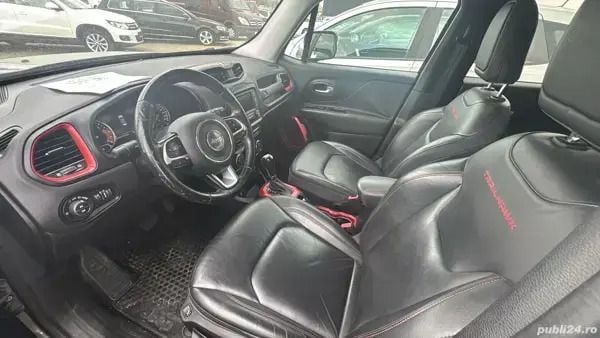 Utilizat 2016 Jeep Renegade SUV | 13.500 EUR - Imagine 1/4