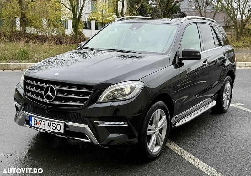 Second-hand Mercedes ML350 258 CP (189 kW) 2015 Culoarenegru SUV