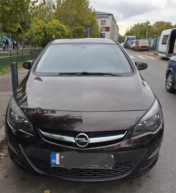 Utilizat 2015 Opel Astra Berlinǎ | 5.600 EUR (Preț OK) - Imagine 1/4
