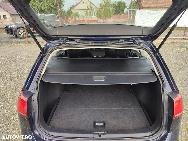 Second-hand VW Golf VII 105 CP (77 kW) 2017 Culoarealbastru Break