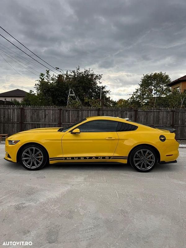Culoaregalbeuriu Utilizat 2016 Ford Mustang Coupe | 17.500 EUR - Imagine 1/4