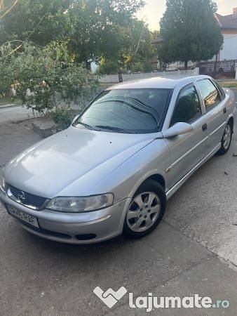 Utilizat 2001 Opel Vectra Berlinǎ | 1.000 EUR - Imagine 1/3