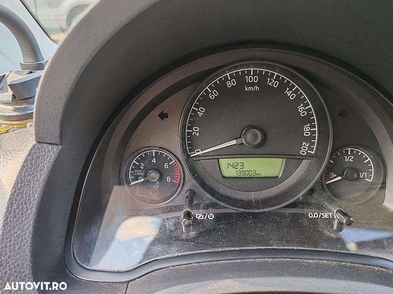 Culoarealb Utilizat 2015 Skoda Citigo Ambition Hatchback | 4.000 EUR - Imagine 1/4