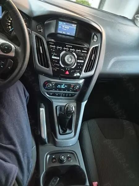 Second-hand Ford Focus Titanium 101 CP (74 kW) 2012 Berlinǎ