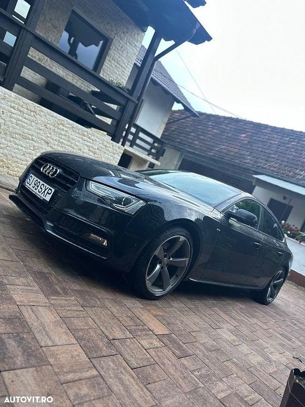 Second-hand Audi A5 S-Line 177 CP (130 kW) 2013 Culoarenegru Berlinǎ