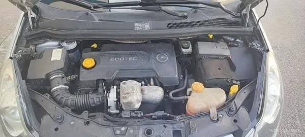 Second-hand Opel Corsa 70 CP (51 kW) 2011 Hatchback