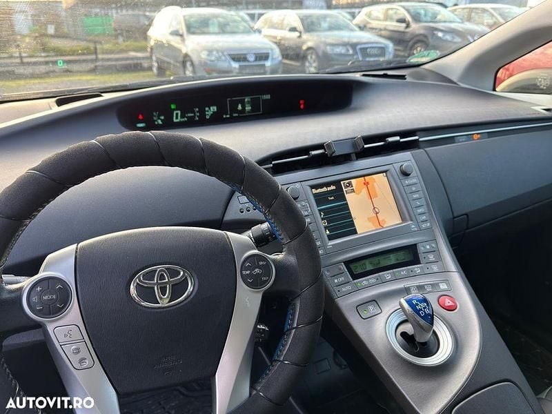 Culoaregri Utilizat 2012 Toyota Prius Hatchback | 9.200 EUR (Preț OK) - Imagine 1/4