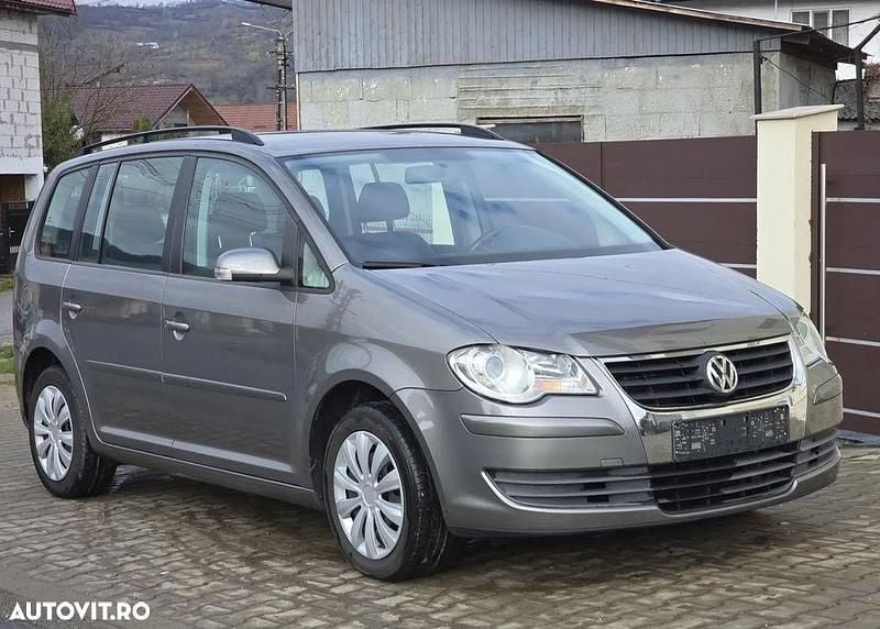 Culoaregri Utilizat 2007 VW Touran Comfortline Monovolum | 2.650 EUR (Preț bun) - Imagine 1/4