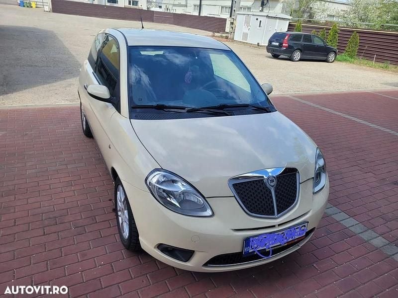 Culoarebej Utilizat 2007 Lancia Ypsilon Hatchback | 3.800 EUR - Imagine 1/4