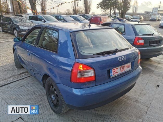 Second-hand Audi A3 130 CP (95 kW) 2002 Albastru marin metalizat Coupe
