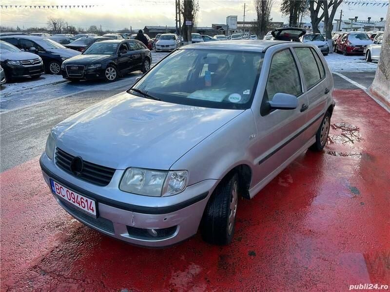 Second-hand VW Polo 75 CP (55 kW) 2002 Argintiu Hatchback