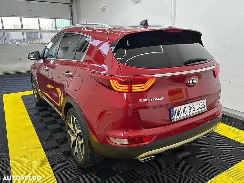 Second-hand Kia Sportage GT-Line 185 CP (136 kW) 2016 Culoarerosu SUV