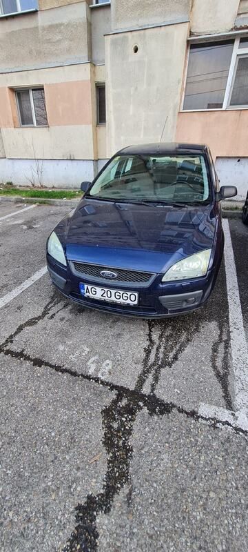 Utilizat 2005 Ford Focus Hatchback | 1.400 EUR (Preț bun) - Imagine 1/4