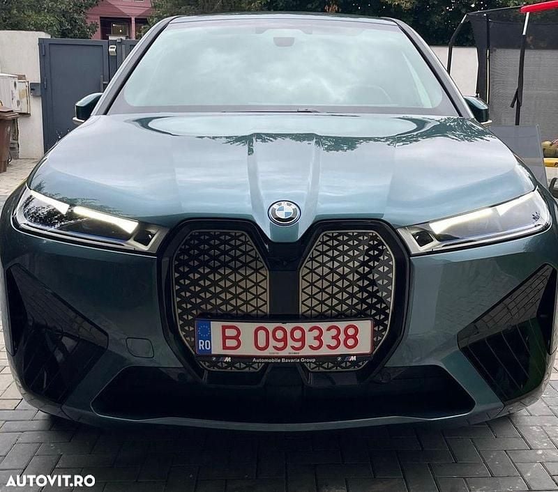 Albastru Utilizat 2023 BMW iX SUV | 66.800 EUR - Imagine 1/4