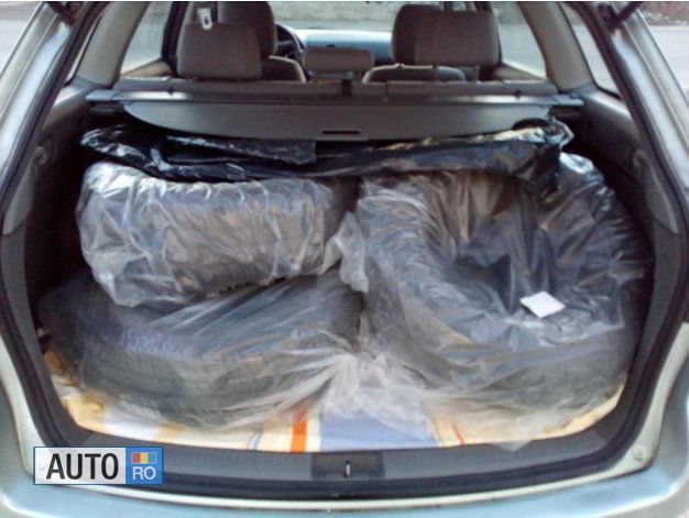 Argintiu Utilizat 2003 Mazda 6 Break | 950 EUR - Imagine 1/4