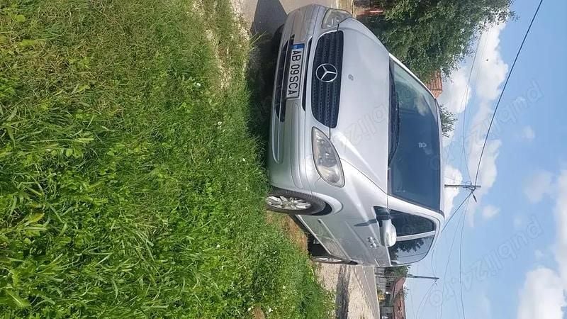 Gri Utilizat 2006 Mercedes Viano Monovolum | 5.200 EUR - Imagine 1/4